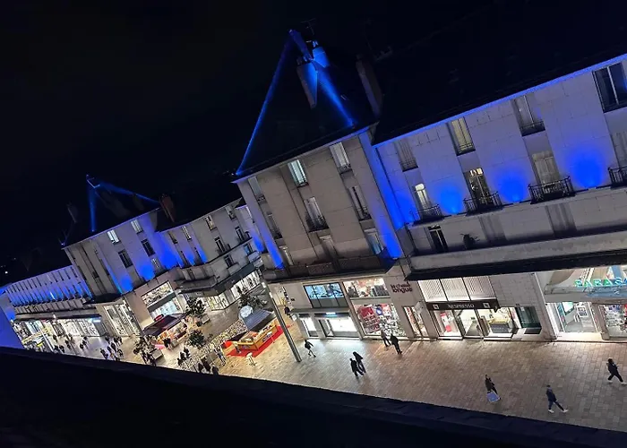 Escapade Urbaine Cosy - Rue Nationale Tours